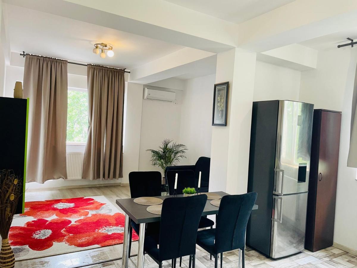Dream Sury Apartment - Metrou Leonida, Spital Obregia Бухарест Екстер'єр фото